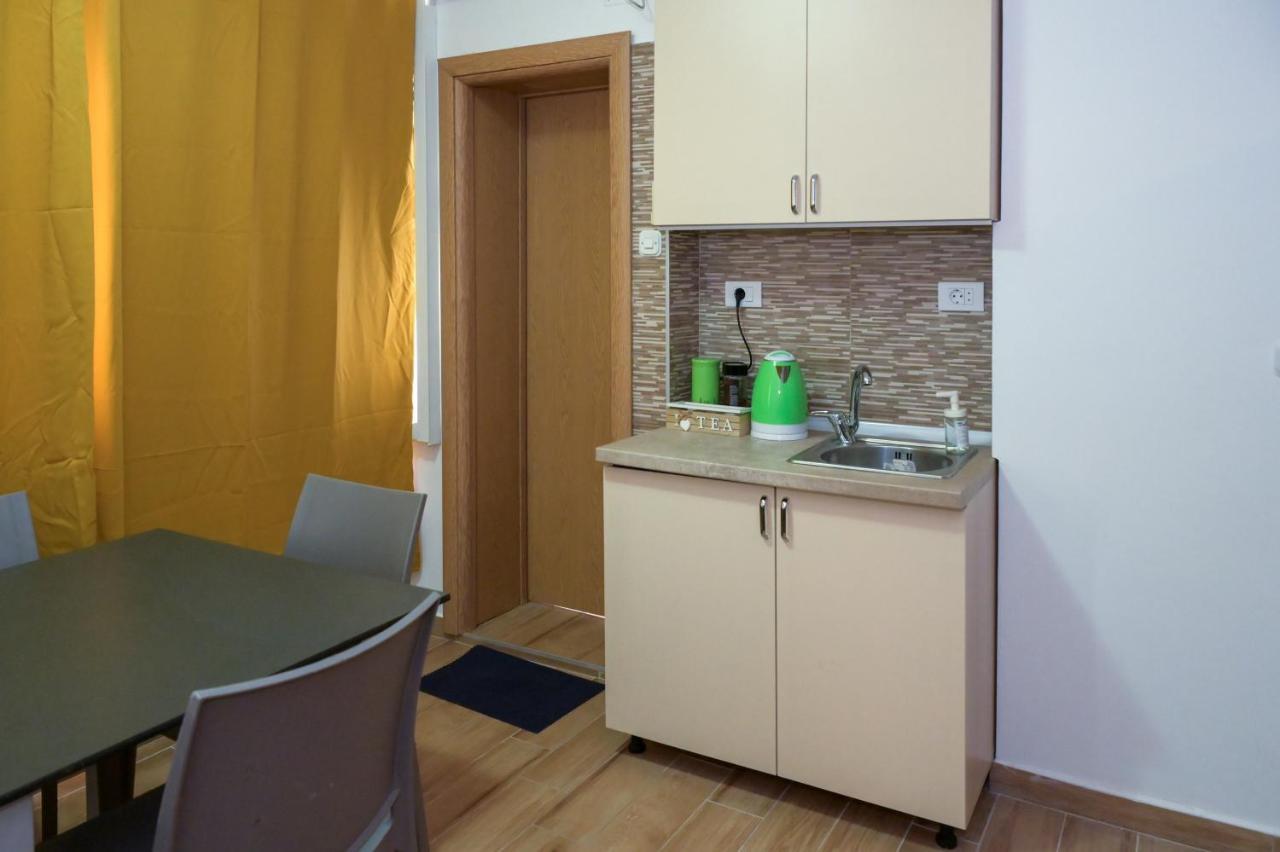Skopje Hostel Exteriör bild
